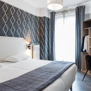 Hotel Ambassadeur, Paris