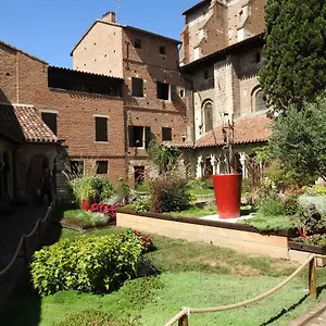 https://appartement-dans-le-cloitre-saint-salvy-a-albi.midi-pyreneeshotels.com