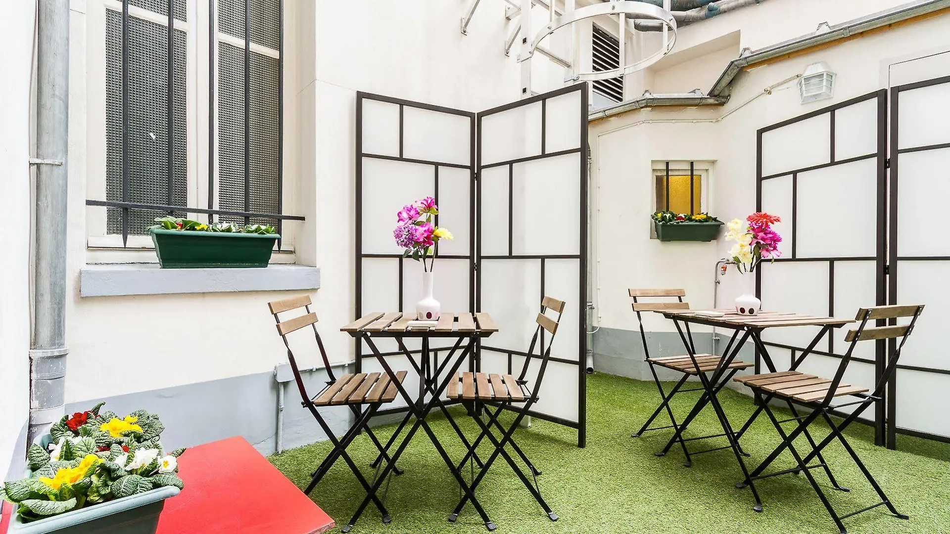 **  D'Win Hotel Paris France