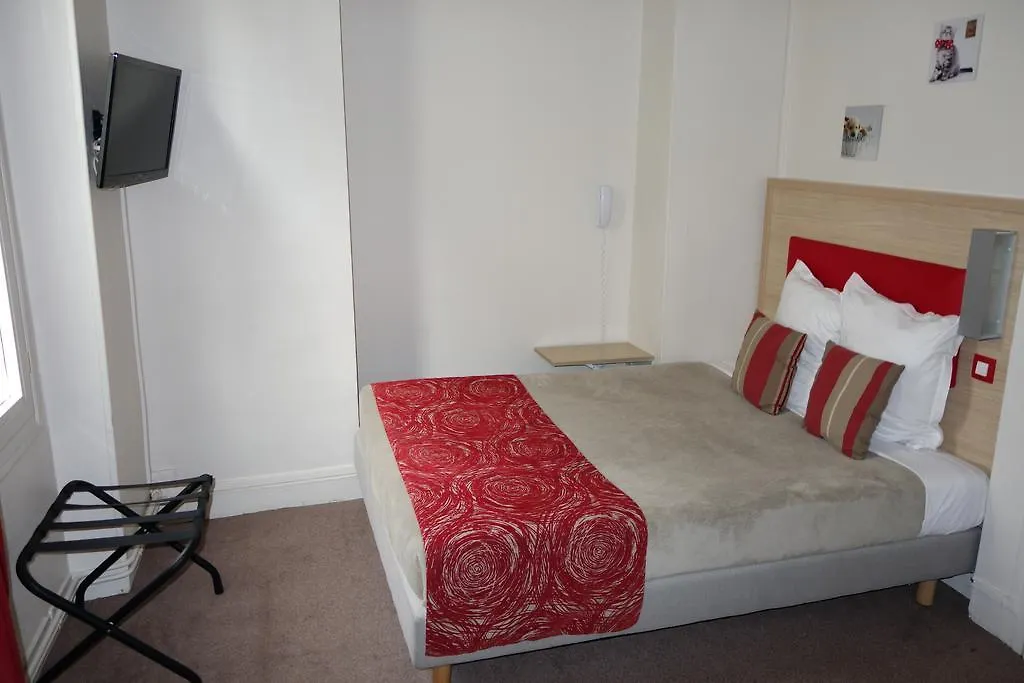 **  D'Win Hotel Paris France