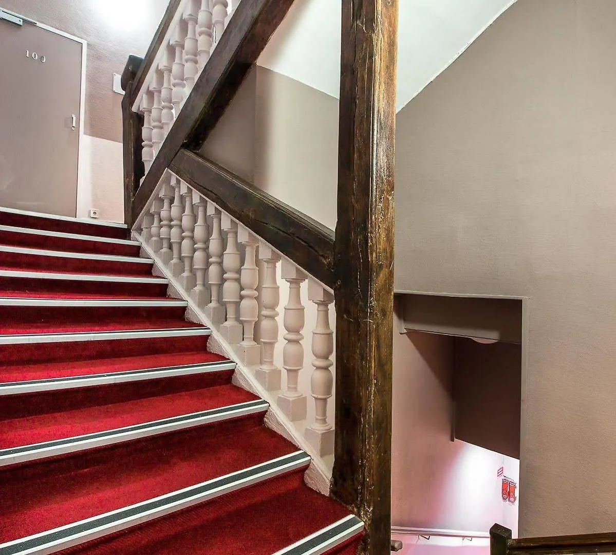 D'Win Hotel Paris